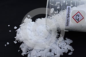 caustic soda flake