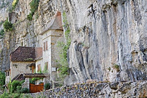 Cave dwelling houses