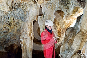 Caver logging survey data during cave mapping