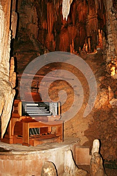 Cavern Organ