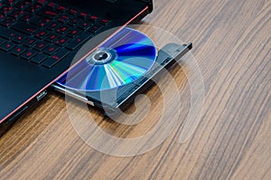 CD/DVD ROM in laptop computer