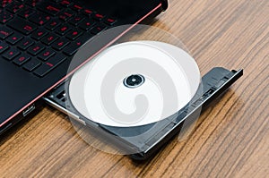 CD/DVD ROM in laptop computer