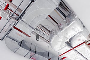 Ceiling chilling airpipe airway air ventilation