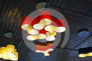 Ceiling lamps