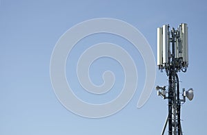 Cellphone tower antenna for mobile