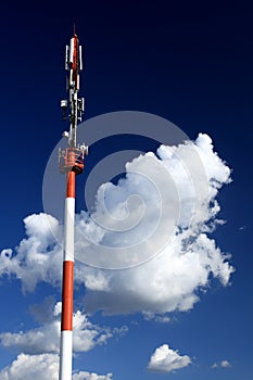 Cellular microwave tower