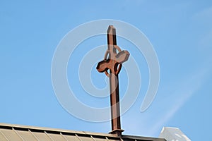 A Celtic Cross atop an Anglican Church