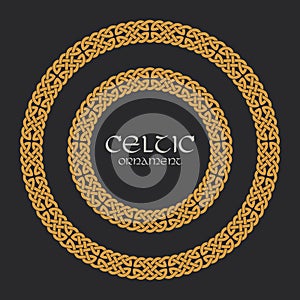 Celtic knot braided frame border circle ornament