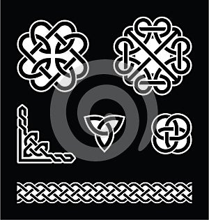 Celtic knots patterns in white on black background