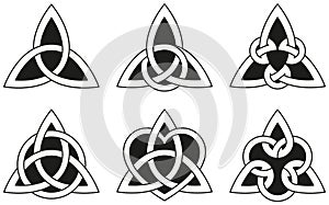 Celtic Triangle Knots