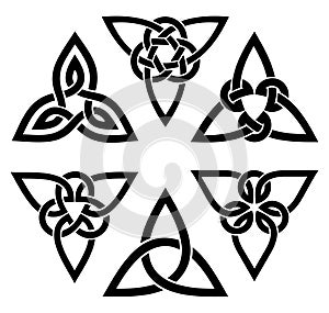 Celtic trinity knot set