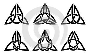 Celtic trinity knot set