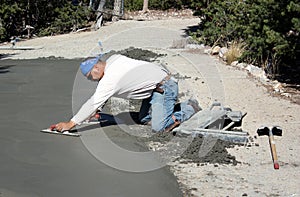 Cement finisher