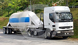 Cement lorry