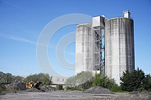 Cement mixing silo concrete tower in Glasgow