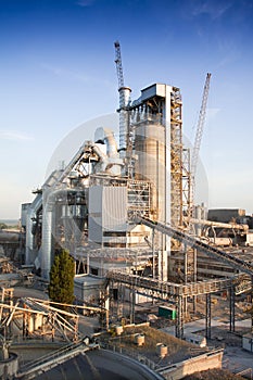 Cement plant