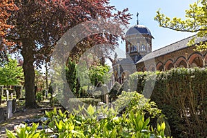 Cemetery St. Petrus Banden