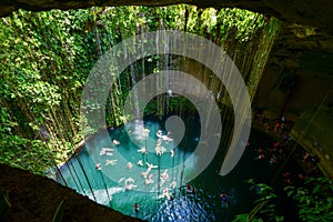 Cenotes in Chichen Itza, Jukatan