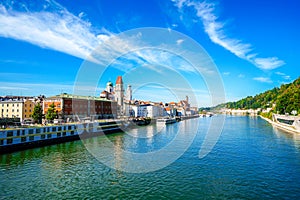 Center of the city with the surrounding landscape from the Prinzregent-Luitpold Bridge.