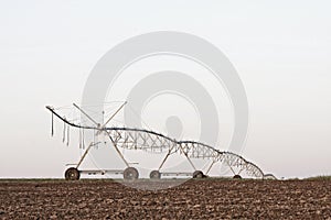 A center modern pivot irrigation system photo