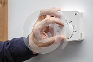 Central Heating thermostat control adjustment