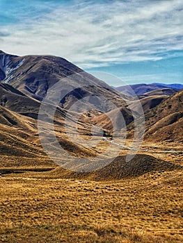 Central Otago mountains at Lindis Pass on the South Island of New Zealand