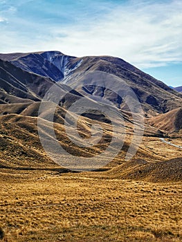 Central Otago mountains at Lindis Pass on the South Island of New Zealand