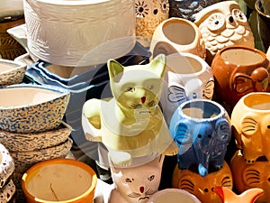 Ceramic artifacts and home decoration items.