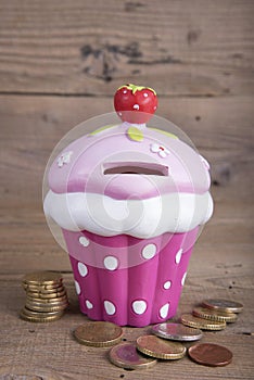 Ceramic cupcake coin box