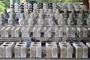 Ceramic mold casting