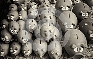 Ceramic pig piggy banks photo