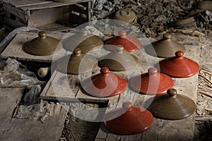 Ceramic pot lids for sale in Maragogipinho in the city of Aratuipe, Bahia photo