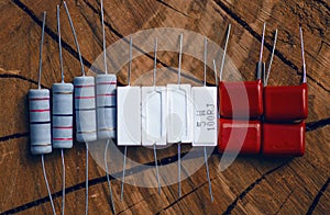 Ceramic resistance radio components