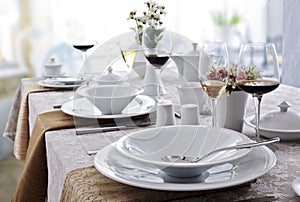 Ceramic tableware