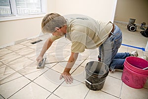 Ceramic tile installer