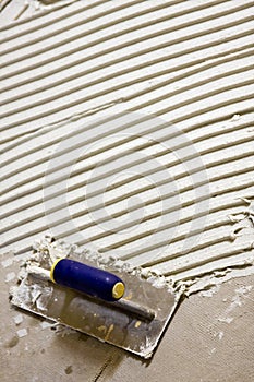 Ceramic tile white mortar