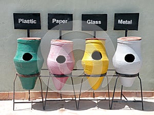 Ceramics litter containers