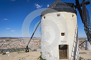 cereal mills mythical Castile in Spain, Don Quixote, Castilian l