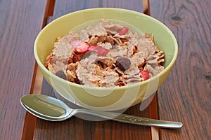 Cereals with dry fruits