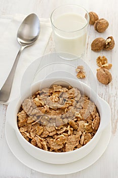 Cereals with walnut