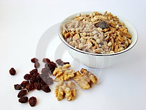 Cereals, walnuts & raisin