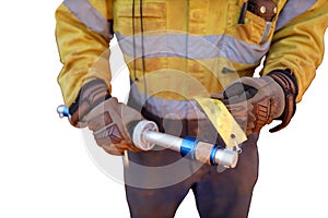 Certifies worker inspector inspecting industry fall arrest, fall restraint industry fall protection beam clamp safety tag prior to