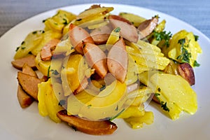 Cervelat and potatoes