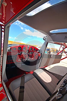 Cessna 140 cockpit