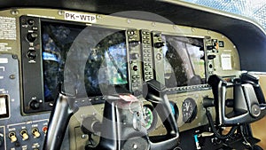 Cessna 172 sierra cockpit