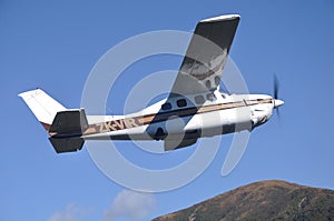 Cessna 210