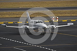 Cessna 402B Utiliner/Businessliner photo