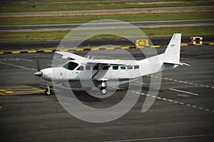 Cessna Grand Caravan C-208B photo