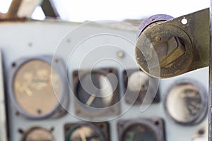 Cessna O-1G Bird dog, vintage old plane control dial