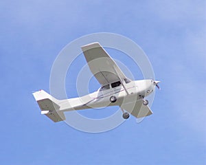 Cessna Skyhawk SP on approach
